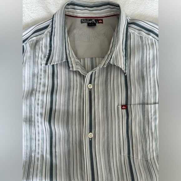 Quicksilver Mens Blue Striped Button‎ Up Size XL/ TG  Short Sleeve - Picture 8 of 8